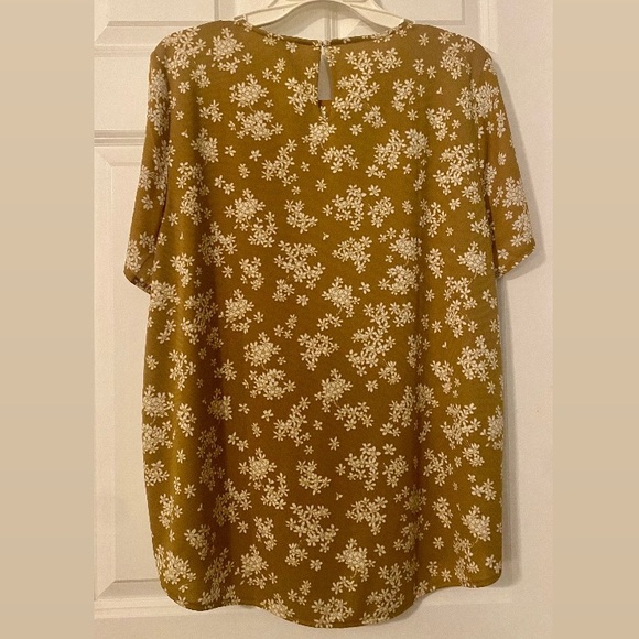 Blouse - Picture 2 of 2